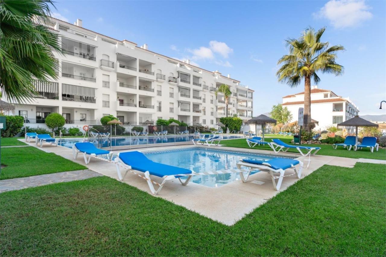 Scandinavian Seaview Terrace: Miraflores Beach Retreat Malaga Exterior photo