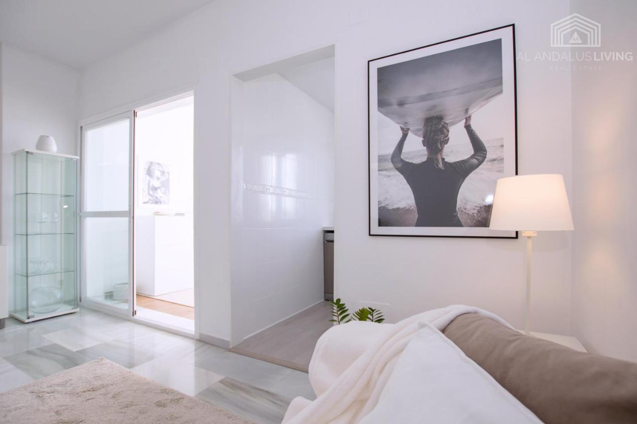 Scandinavian Seaview Terrace: Miraflores Beach Retreat Malaga Exterior photo
